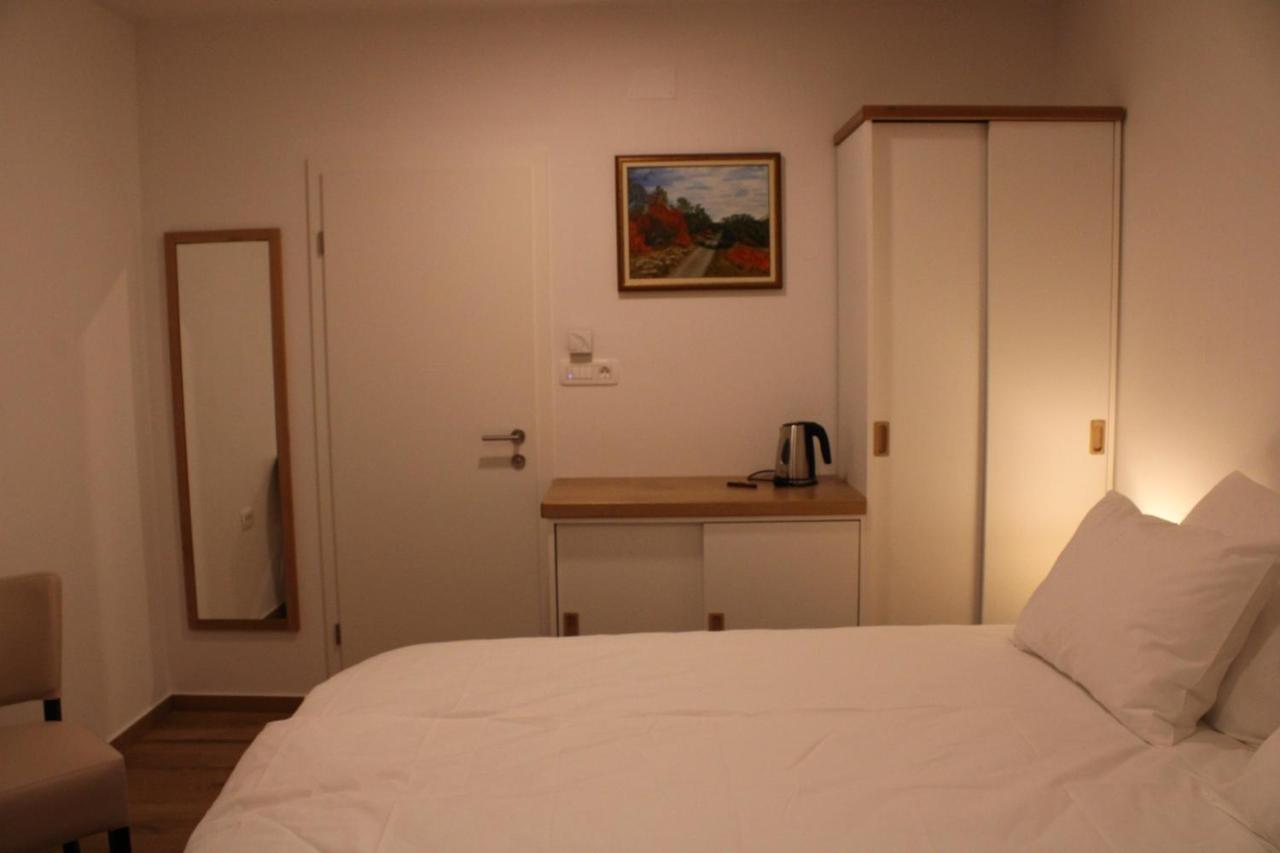 G House Hotel Dutovlje Екстериор снимка