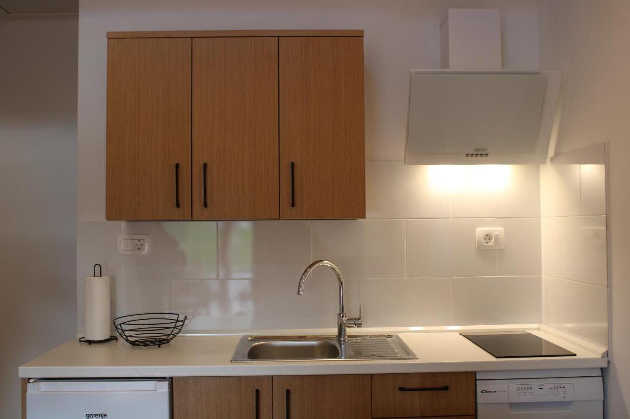 G House Hotel Dutovlje Екстериор снимка