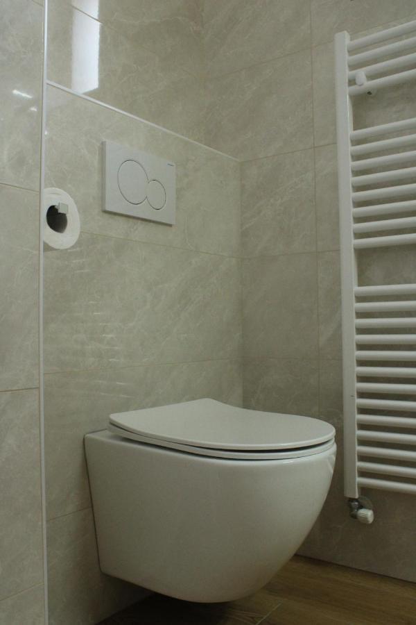 G House Hotel Dutovlje Екстериор снимка