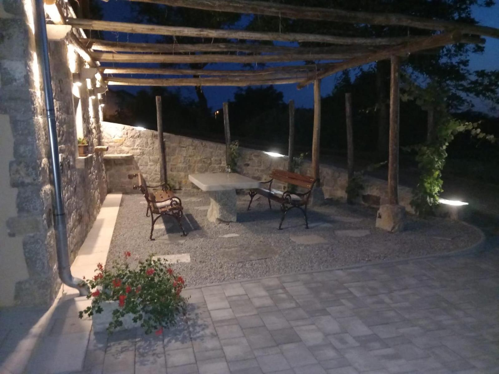 G House Hotel Dutovlje Екстериор снимка